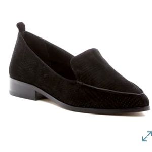 VINCE CAMUTO KANDIA CASUAL POINTED TOE FLAT SZ 9.5